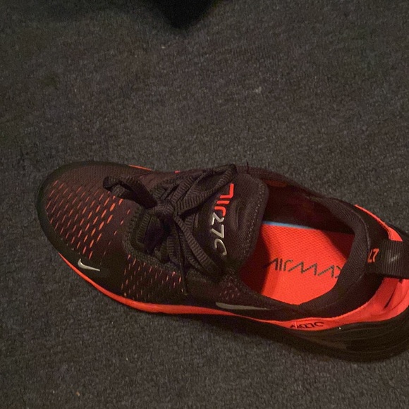 Black and orange - Picture 5 of 5